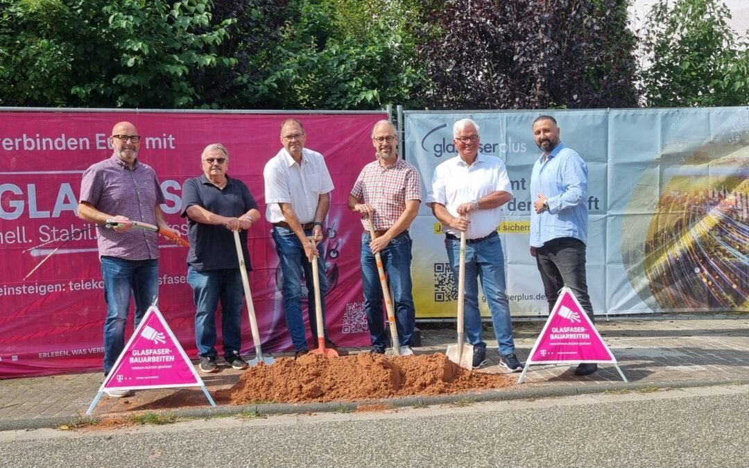 Spatenstich für den Glasfaserausbau in Trulben und Hochstellerhof